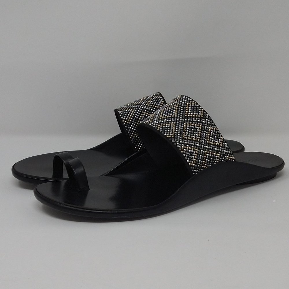 Women's Nine West Made In Italy Black Leather with Beads Toe Ring Sandals-Size 8